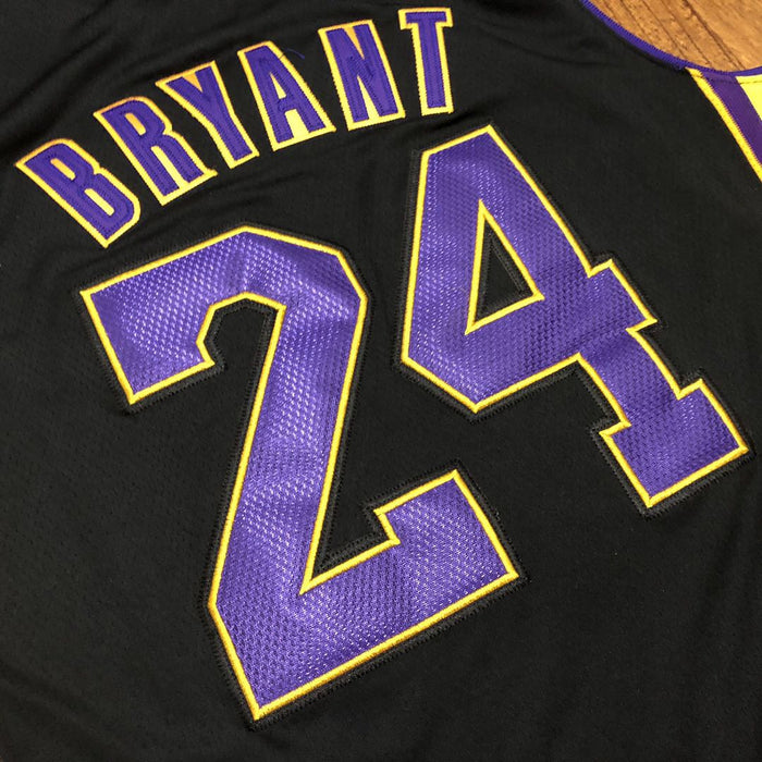 #24 Bryant Lakers champion Authentic jersey גופיית כדורסל - Sport&more