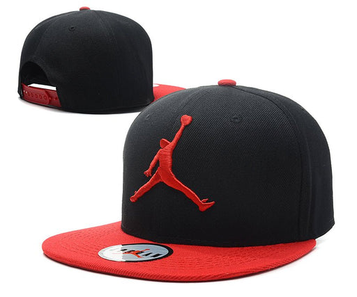 כובע אייר ג'ורדן בצבע שחור אדום AIR JORDAN - Sport&more